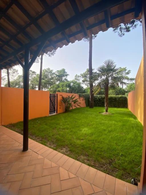 Charmoso Na Herdade Da Aroeira * Aroeira (Setubal)